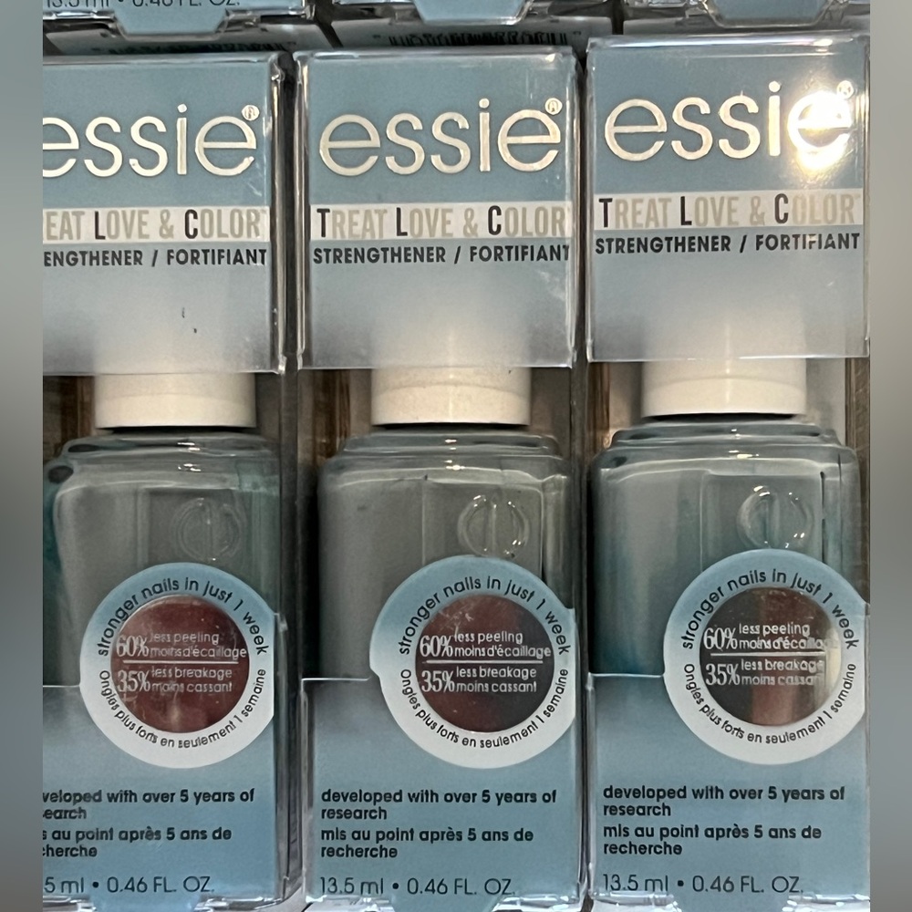 10 pcs Essie Treat Love & Color Strengthener Nail Polish 42 Indi-go For It Cream - Picture 2 of 2